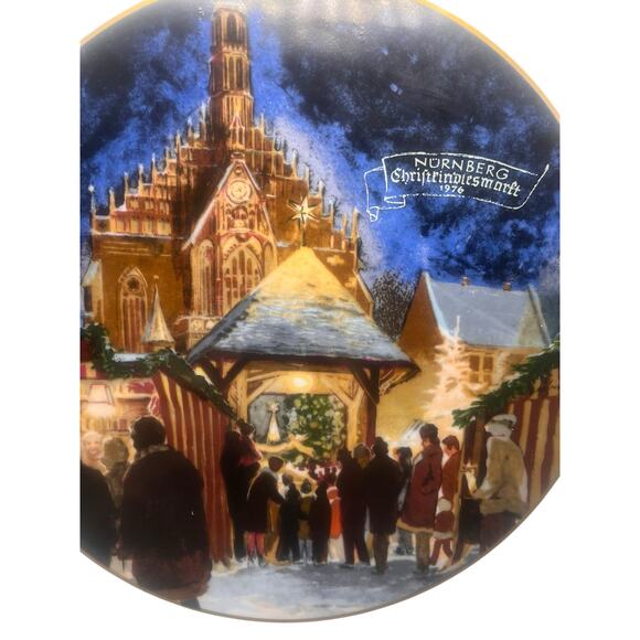 Rosenthal Germany Classic Rose Collection Set of 2 Nurnberg 1976 and 1977 Plates - Picture 3 of 10